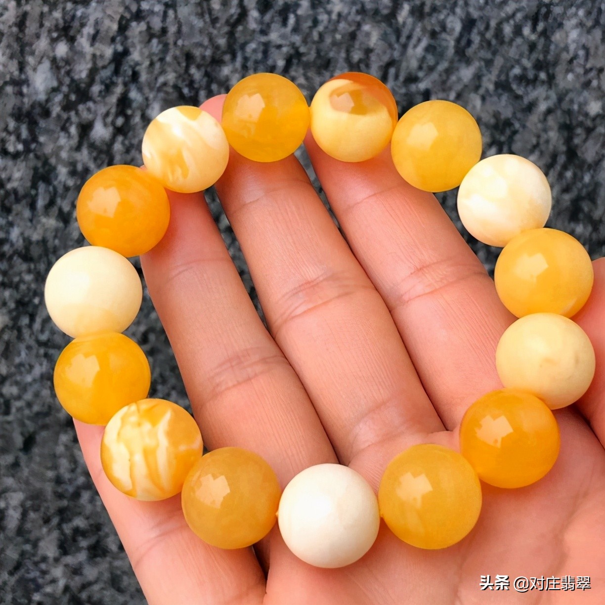 几百的翡翠珠链项链怎样选择,翡翠多宝珠链为什么那么贵