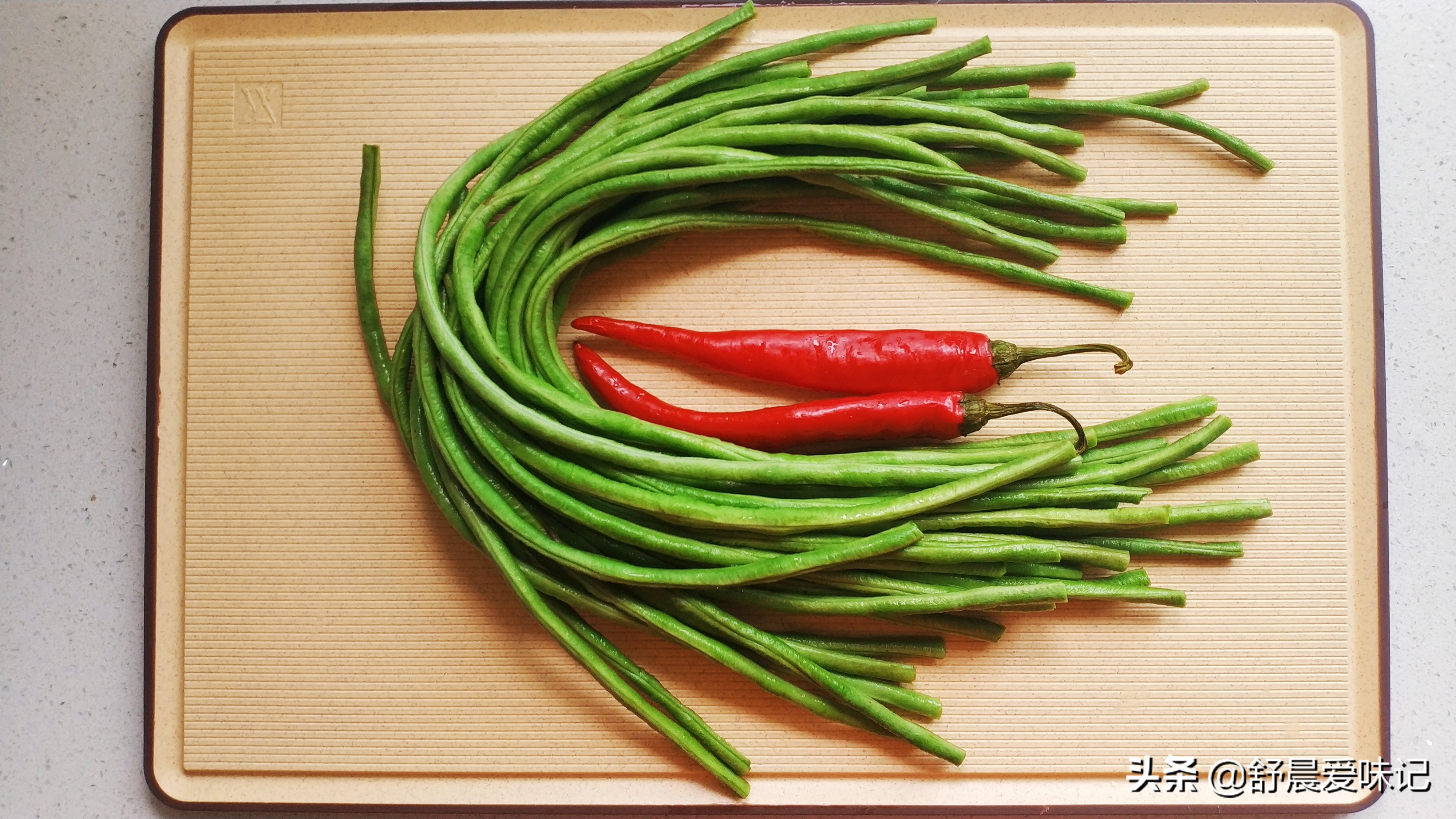 长豆角的家常做法凉拌,豆角最好吃的做法不炒不炖不凉拌