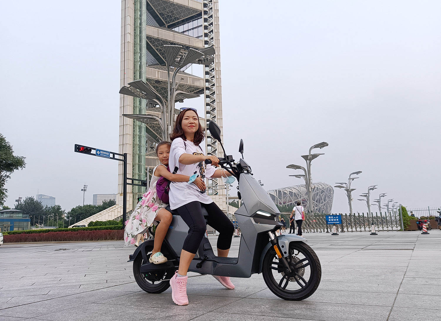 代步买菜接娃新能源,上下班代步买菜接娃