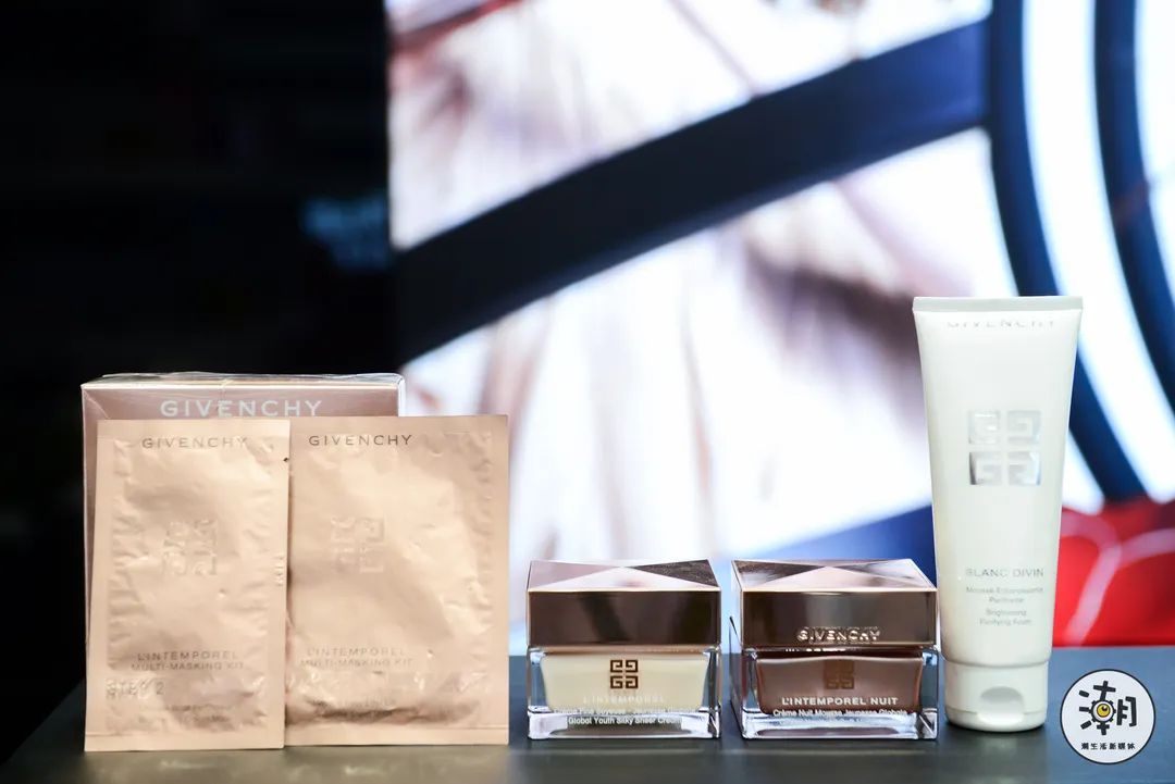 品牌服饰0.1折起,服饰99团200元代金券