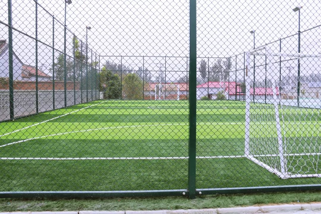 顺义滨河公园足球场,顺义小坑