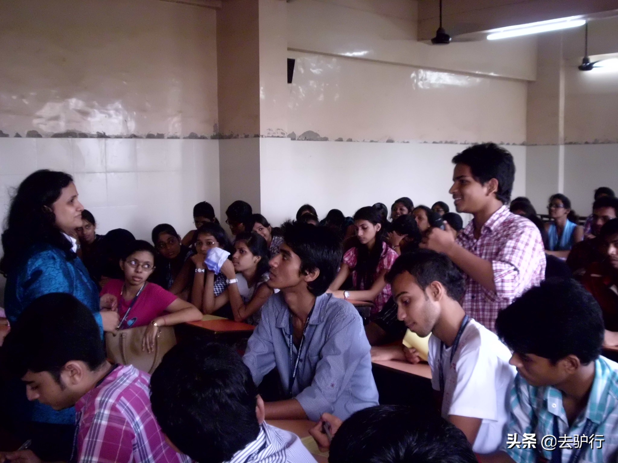 印度高考物理比我们难吗,印度高考比中国难吗