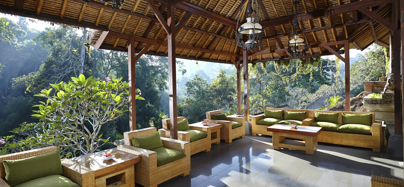 八成国人都玩错了巴厘岛，缆车赏日落，睡皇宫泡千年圣泉，2019免签