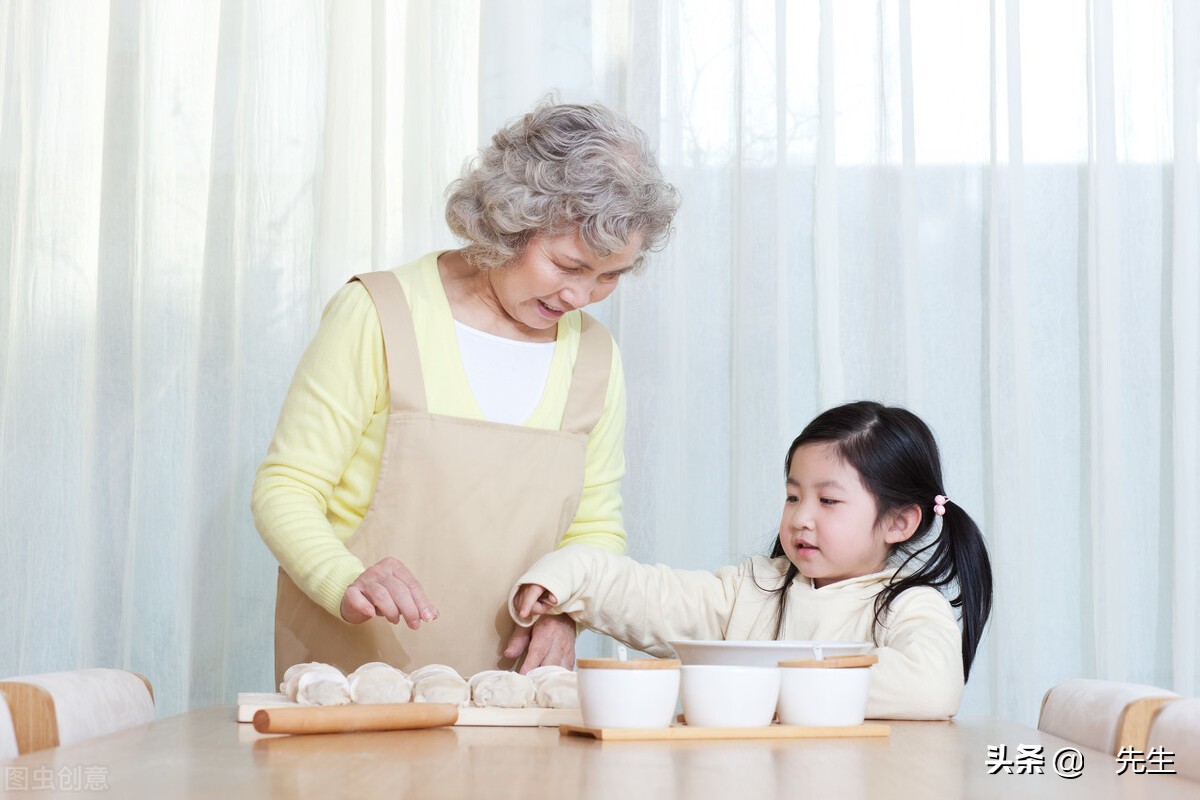 3岁小孩什么都跟你对着干怎么办,3岁宝宝跟妈妈对着干