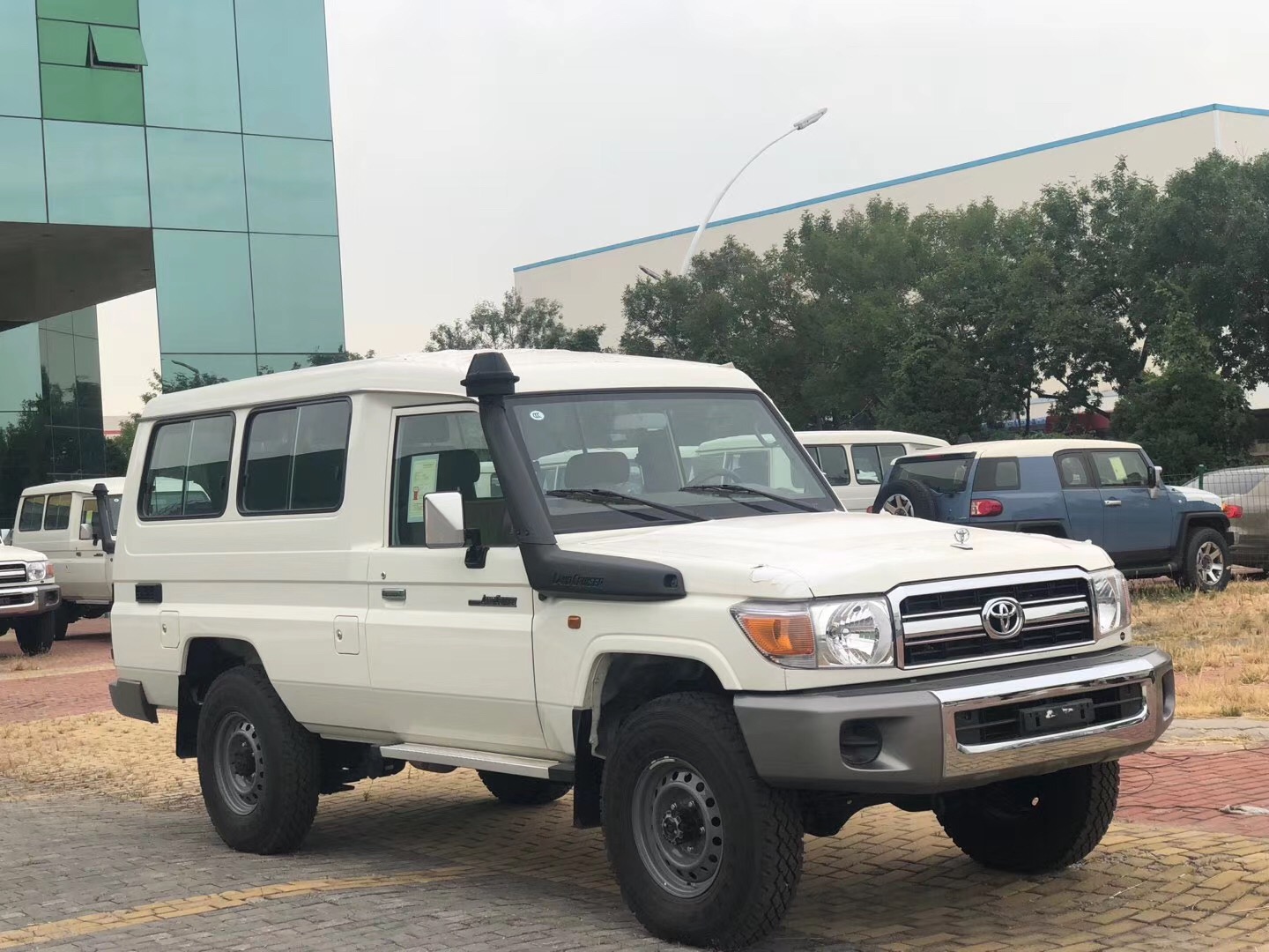 丰田lc78一般多少钱,丰田lc76保值率高吗