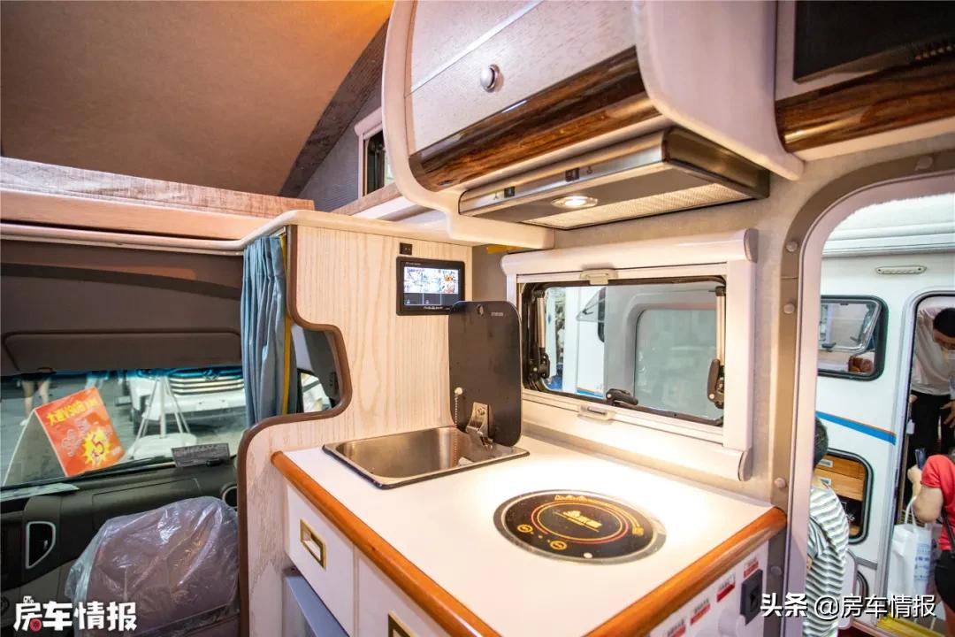 江淮5.17米星锐房车,江淮星锐5.99米二手价格低房车