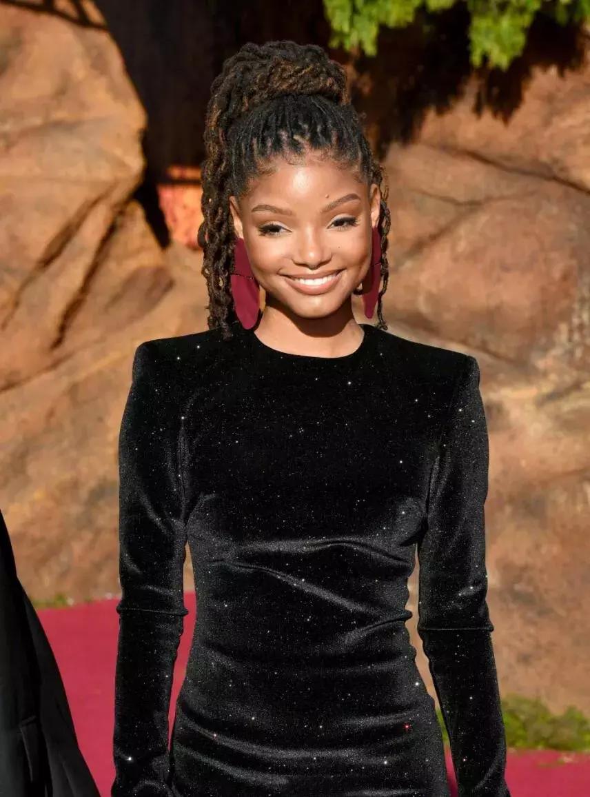 真人版《小美人鱼》黑人女主上热搜！被网友吐槽的她，其实也挺美