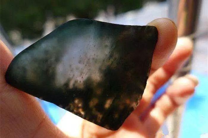 赌石冰种翡翠,翡翠赌石高冰种