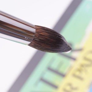 新手化妆需要使用什么样的化妆刷,化妆刷的认识与使用方法