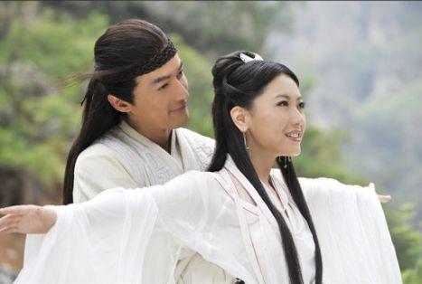 曾被成龙捧红却为家庭放弃,24岁被成龙捧红的女星