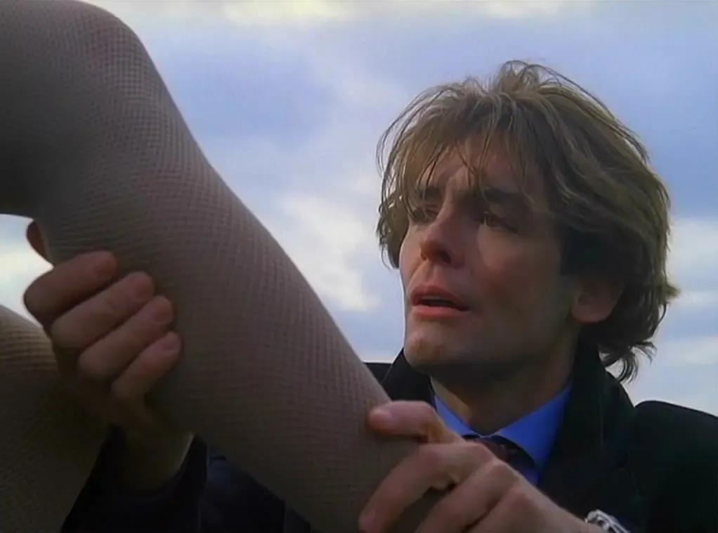 *袜丝**,是自由与美丽的天使而非欲望的奴隶