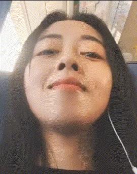 搞笑gif女人结婚前和结婚后的差别,新娘害羞蒙脸搞笑视频