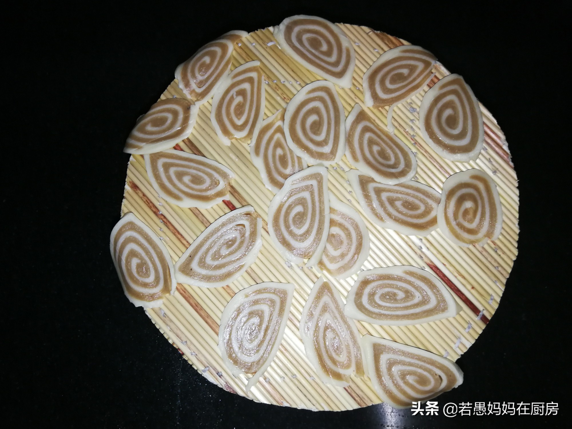 猫耳朵做好了为什么很硬,猫耳朵为啥做出来这么厚