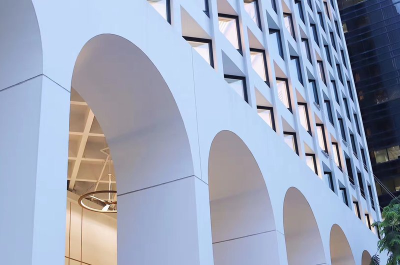 住进这座香港潮牌酒店，像是完成了一趟艺术旅行