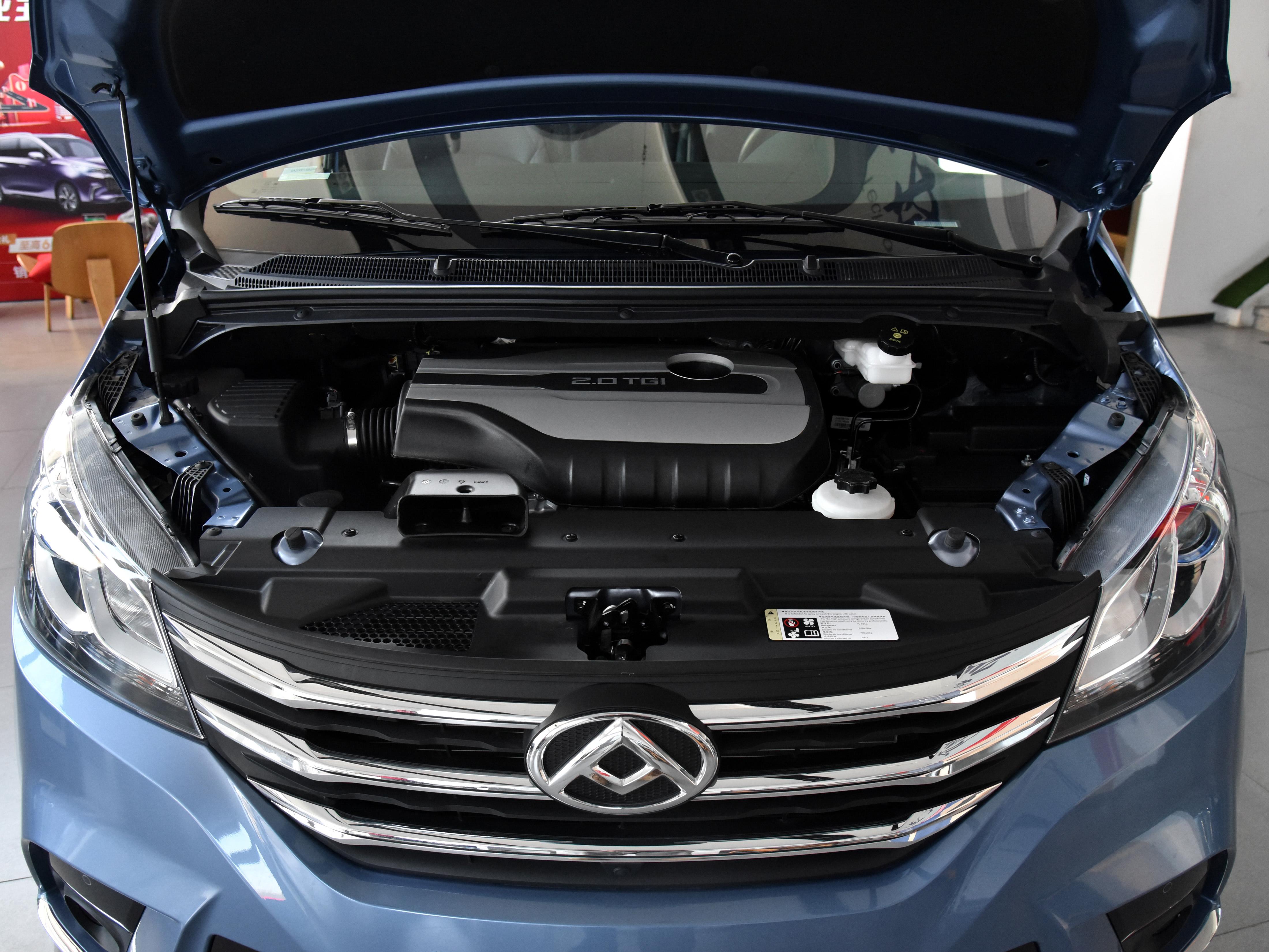 上汽大通maxusg50紧凑型mpv1.5t,上汽大通maxusg10和gl8对比