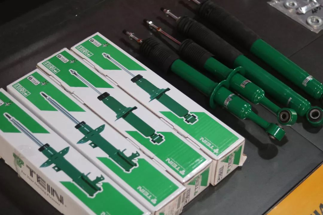 怪兽修车:翻新“残损不堪”的二手霸道LC150,满血复活变新车