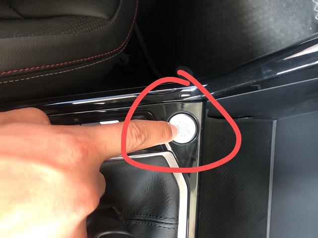 迈腾没电了机械钥匙也打不开,迈腾车钥匙没电咋开门