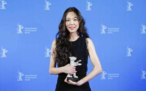 甩三大男神前任，恋上有家室老男人拿下影后，她人生比电影还精彩