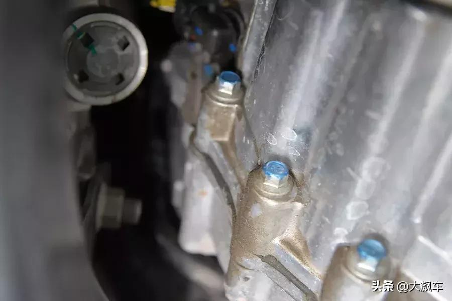 渗油、生锈、铁油箱，悬架换成铝合金