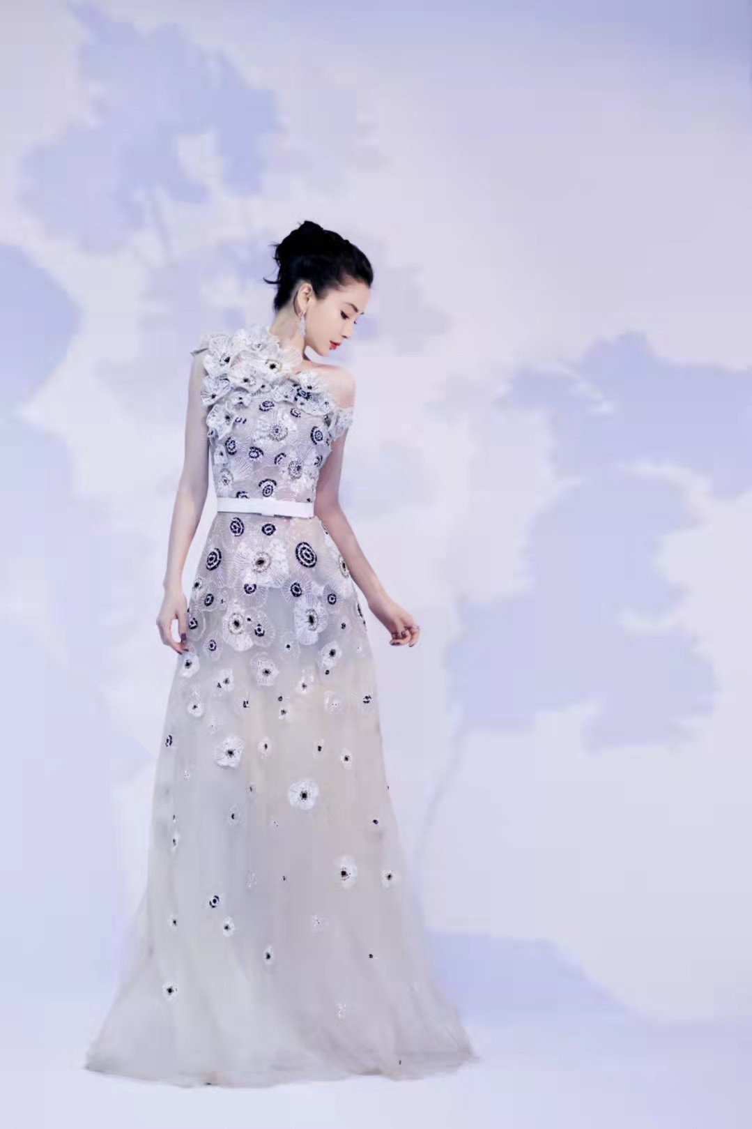 baby最新造型三套,baby早期吊带穿搭