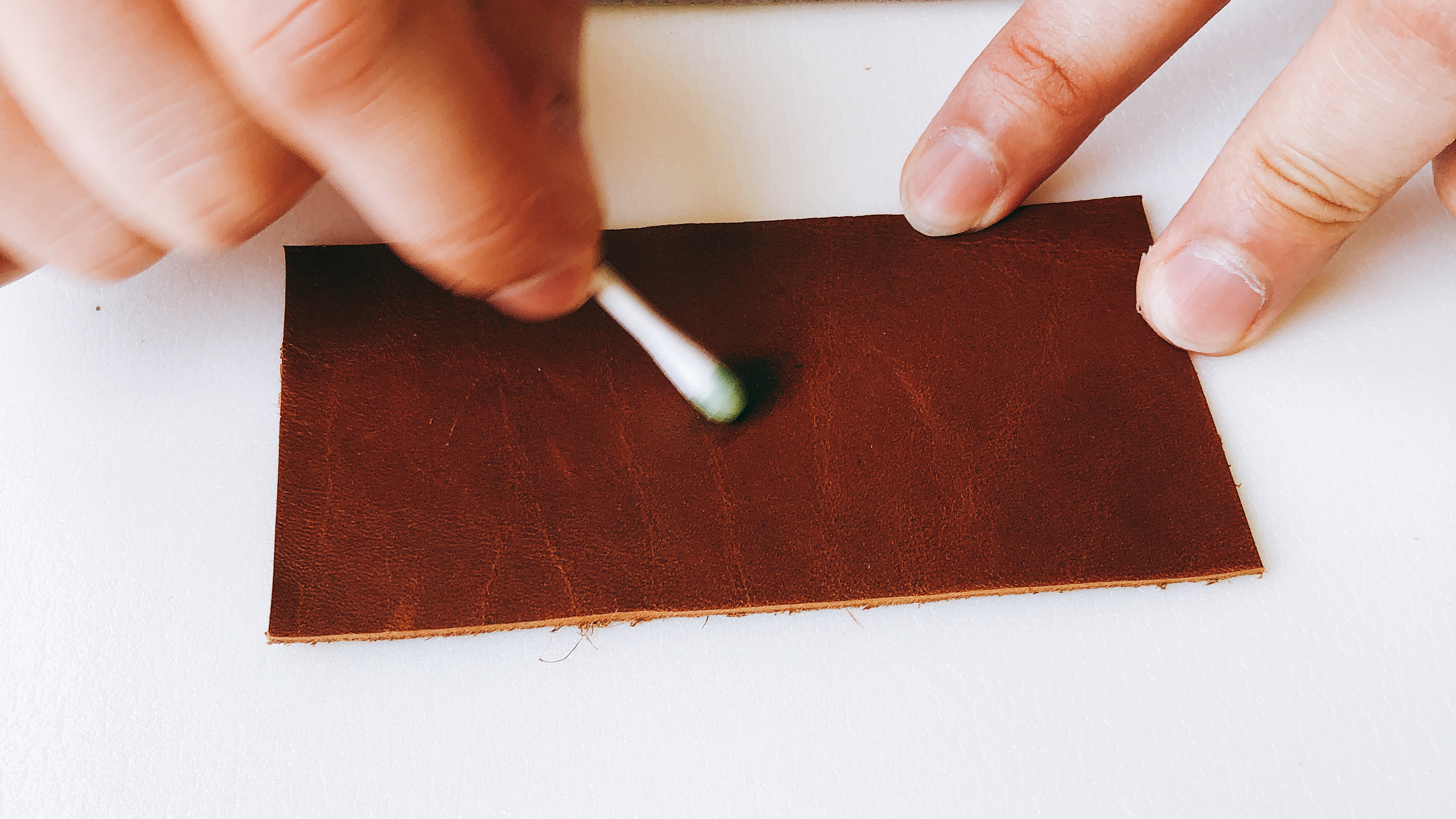 ROOROY辟谣|小红书上风很大的风油精去污法真的有用吗?假的!