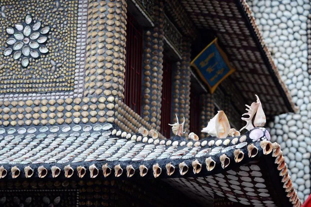 山东大爷捡100万贝壳造楼完整版,山东大爷拿起1000万金砖视频