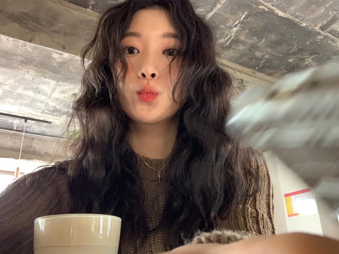 韩式减龄蓬松烫中短发羊毛卷,法式烫中短发羊毛卷