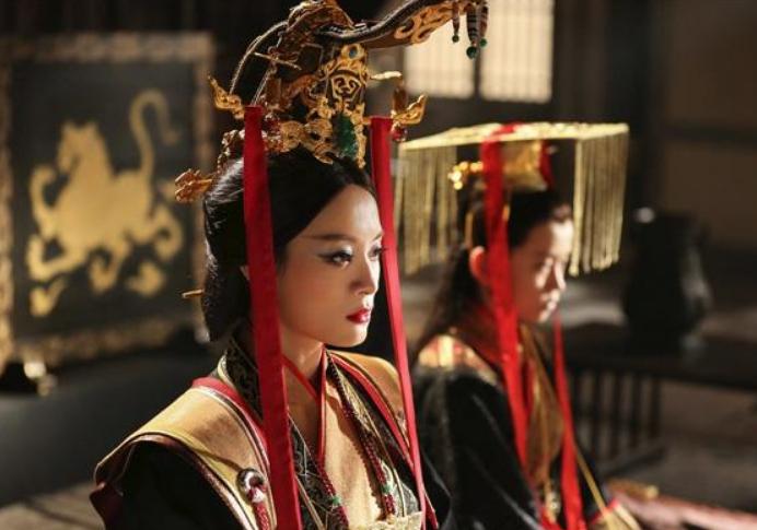 屈原为什么姓芈不姓熊,楚怀王为什么是芈姓熊氏