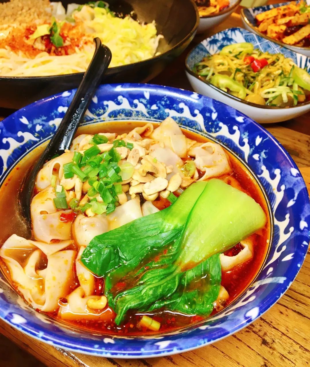 一碗小面一把青菜,一碗小面二个小菜