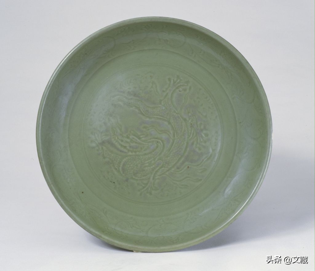 龙泉青瓷哥窑怎么形成,龙泉青瓷属于宋五大窑的哪个