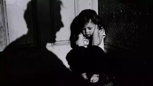 因堕胎失恋自杀两次未果，重度抑郁症病人的救赎之路