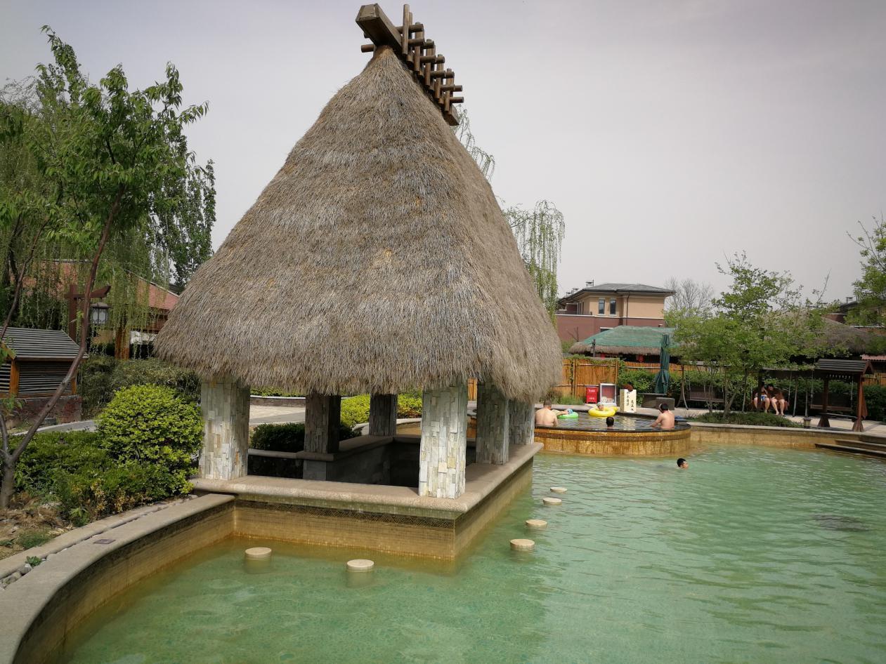 牛驼建国温泉酒店门票多少钱,牛驼建国温泉酒店概况及价格