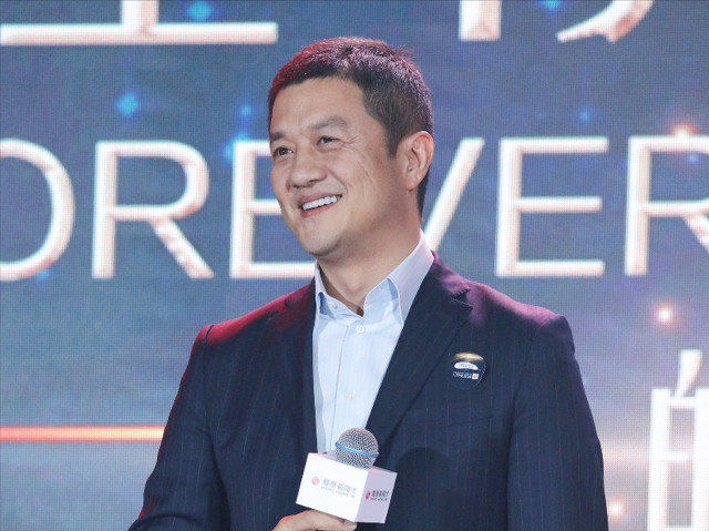 王菲谢霆锋爱情历程,谢霆锋王菲复合后牵手图片