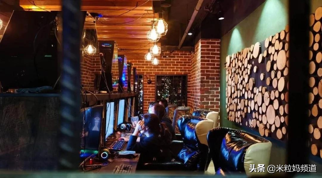 孩子上一年级妈妈们要辞职了吗,孩子上小学了妈妈有必要辞职吗