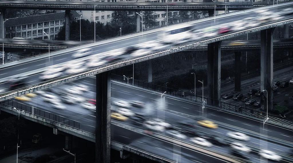 荒地废厂秦淮景，不见金陵“汽车城”