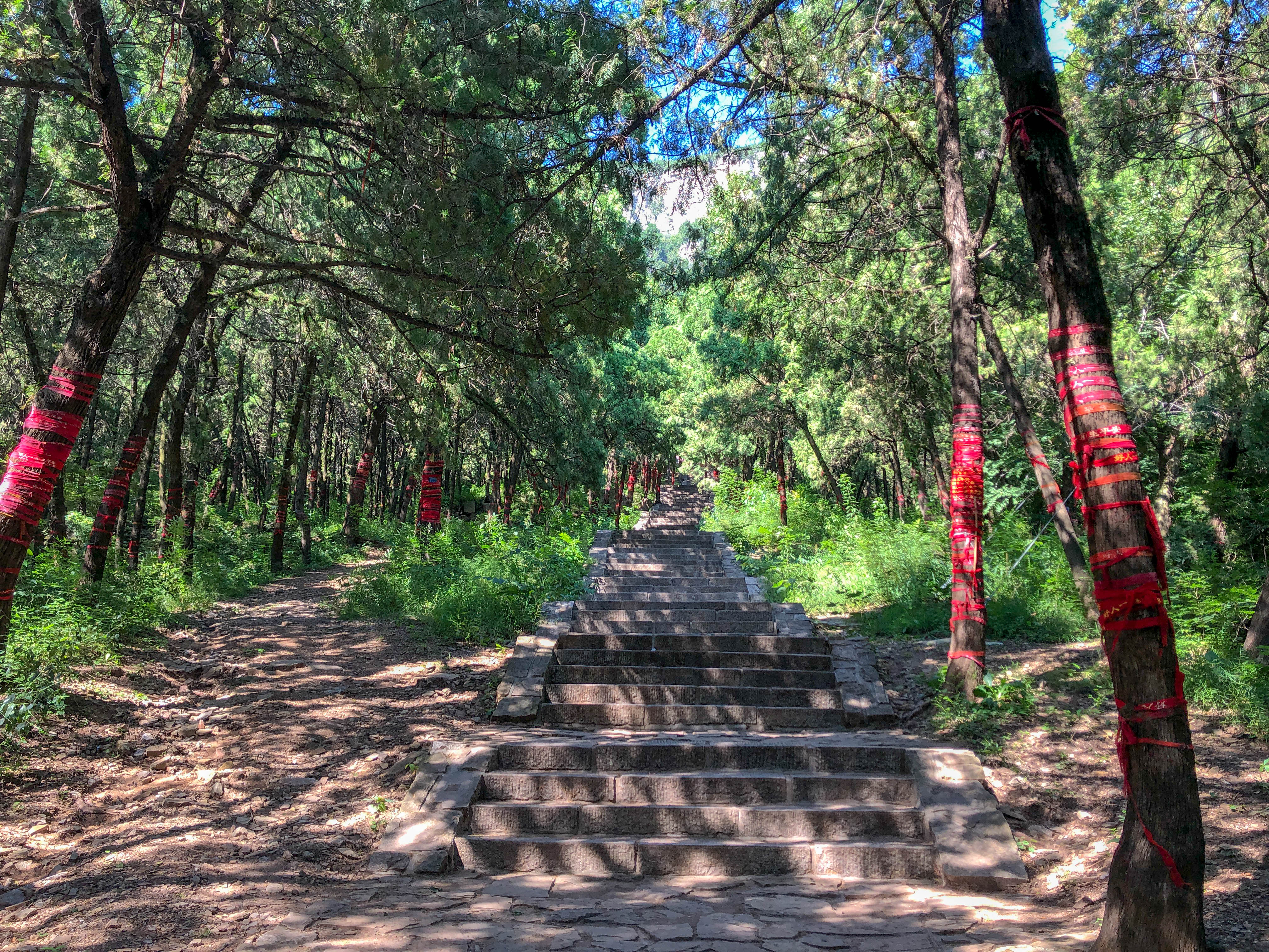 济南千年古刹灵岩寺建筑时间,济南千年古刹灵岩寺