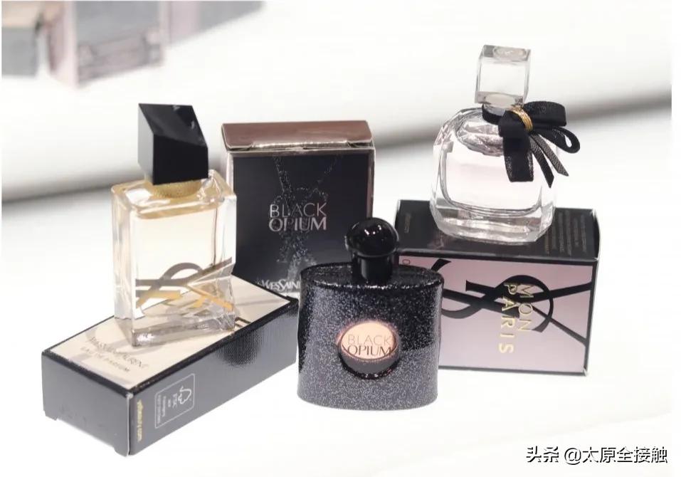 挤爆柳巷!排队才能进的ONLYWRITE终于开到太原了