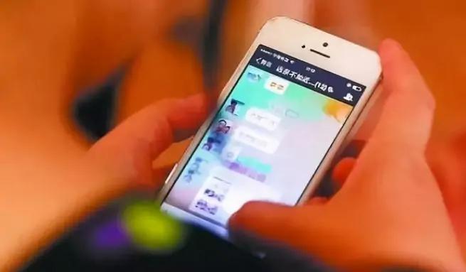 家长群“自我介绍”,这些职业名称看似高大上,翻译后太搞笑