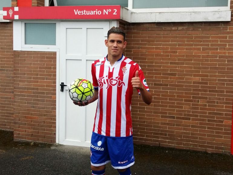 小罗巴拉圭踢球,小罗巴拉圭夺冠之路