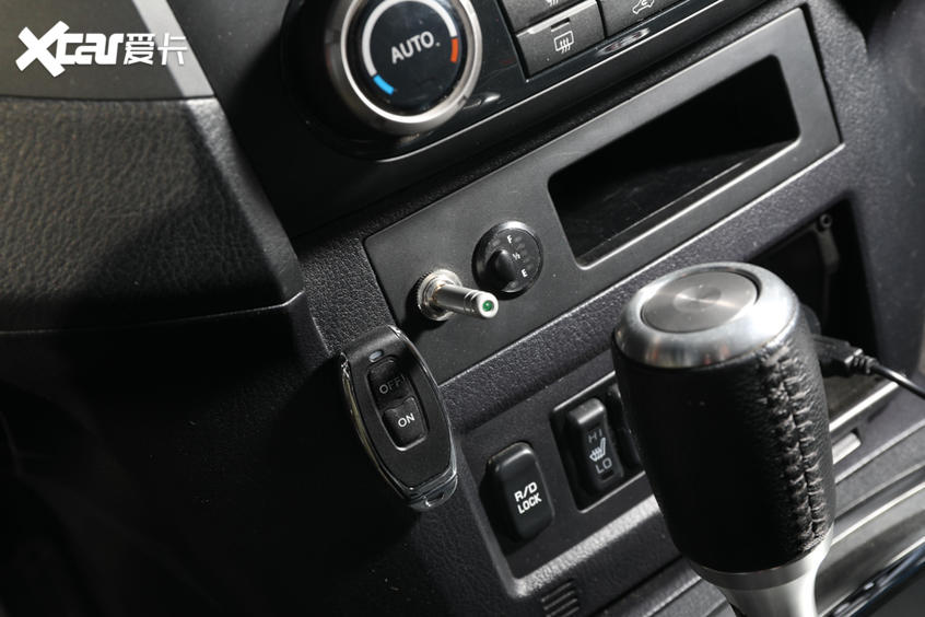 全新七座帕杰罗落地价,老款帕杰罗2023款落地价