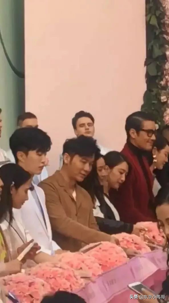 OMG！刚听说范冰冰开美容院了...真的不继续带货了么？？