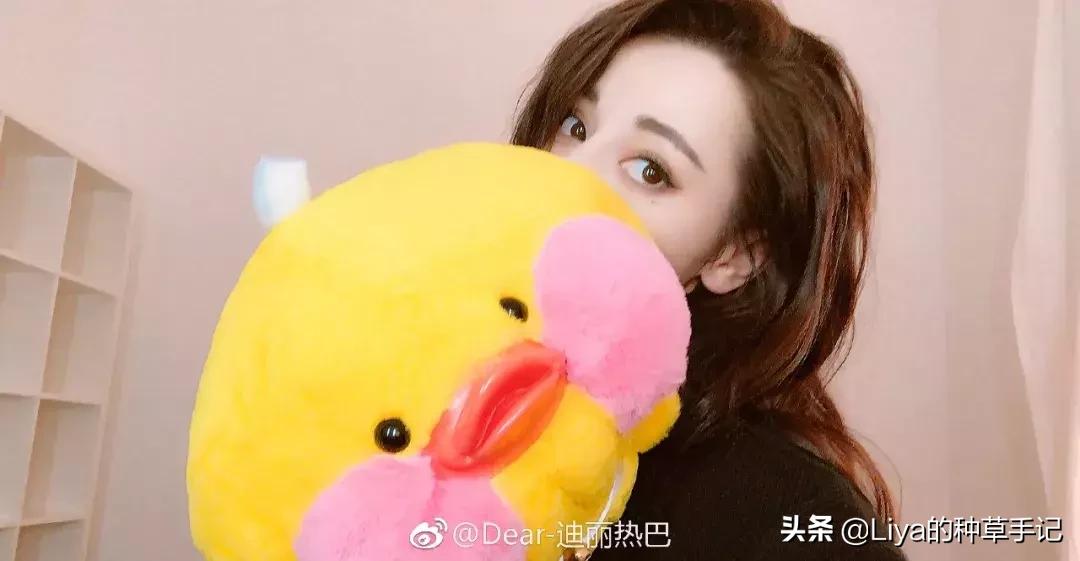 拍照姿势模板,最近很火的拍照方法模板