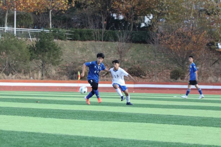 日照新营中学足球队赴武汉比赛,日照新营中学2017