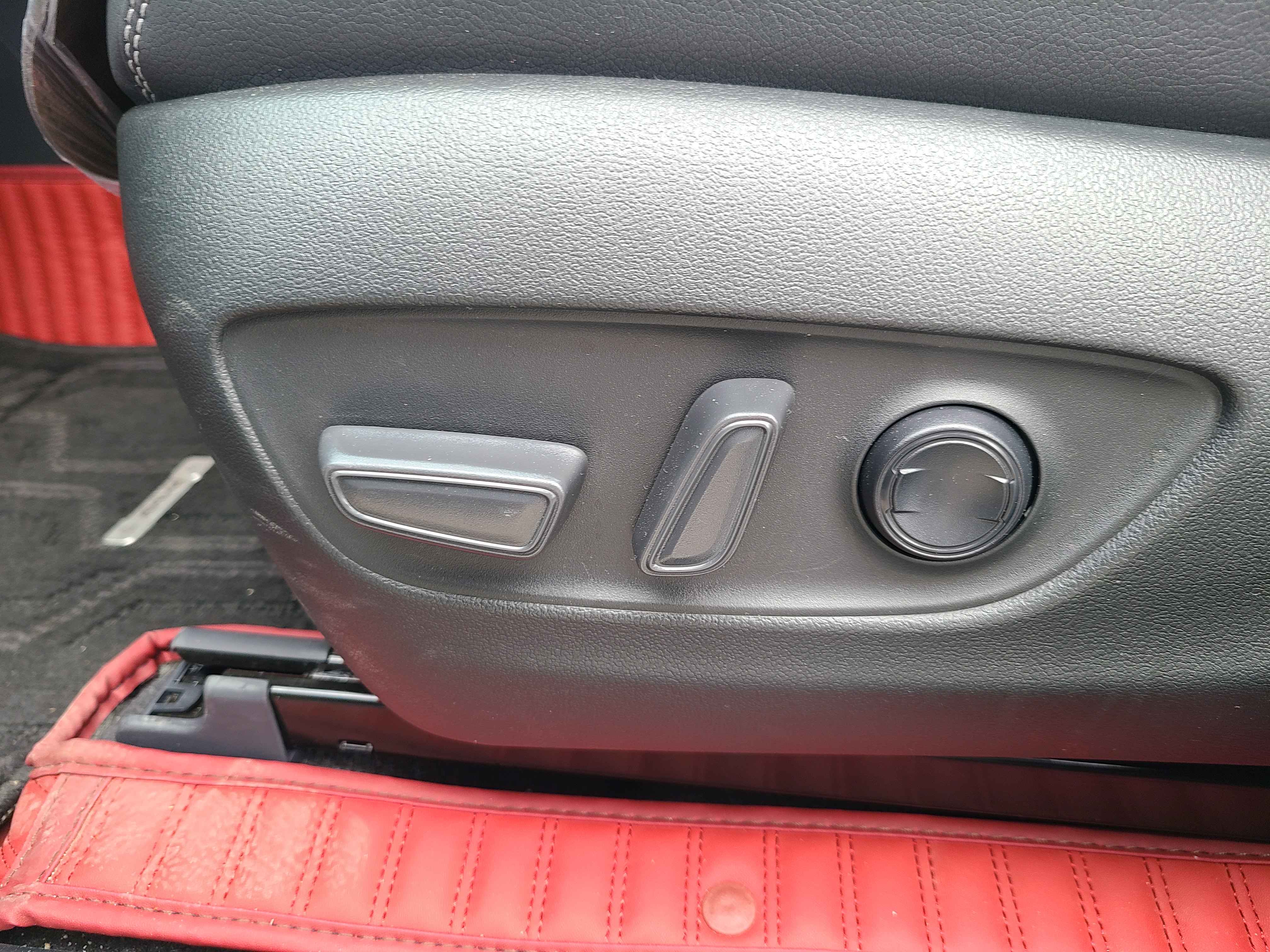 rav4双擎车主真实感受,车主们对丰田rav4的评价