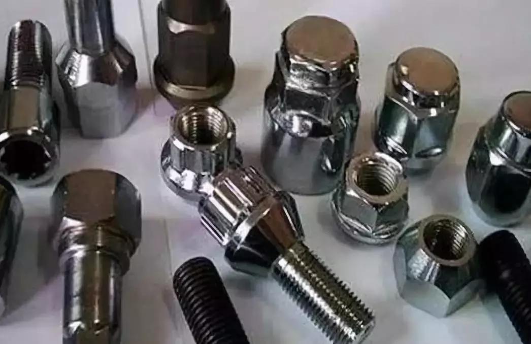 康正汽车超市冷知识,康正车漏油