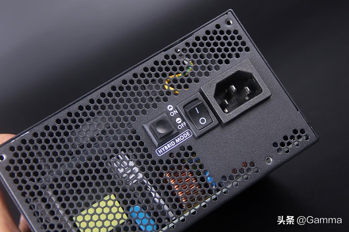 公认散热好的itx机箱,支持240水冷和RGB光控的itx机箱