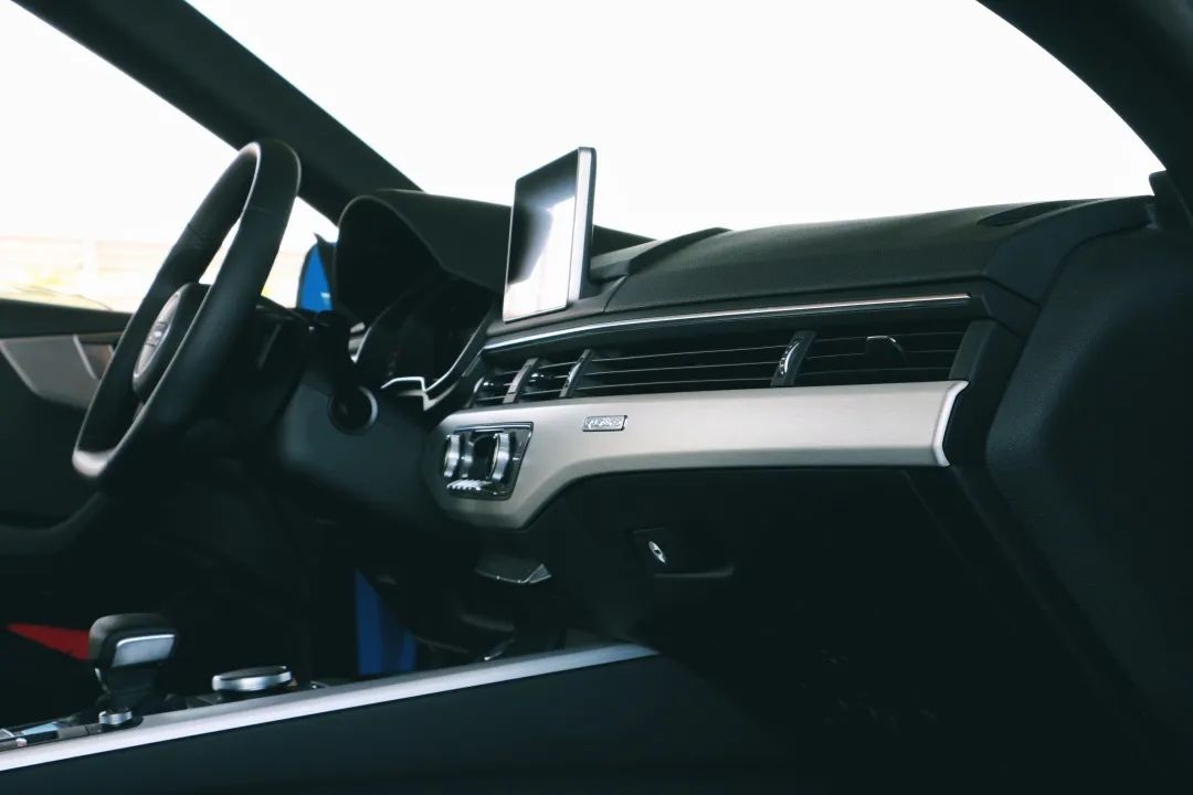 奥迪a5a6哪个好,奥迪a53.0机械增压