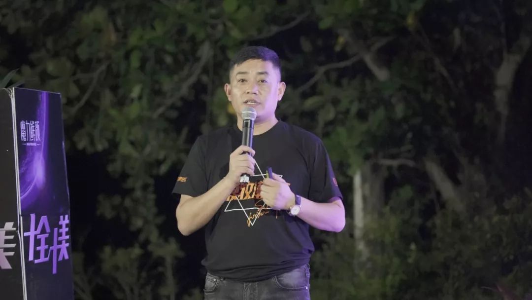 魔力鲜颜铁盒面膜直播,魔力鲜颜补水面膜抖音直播间