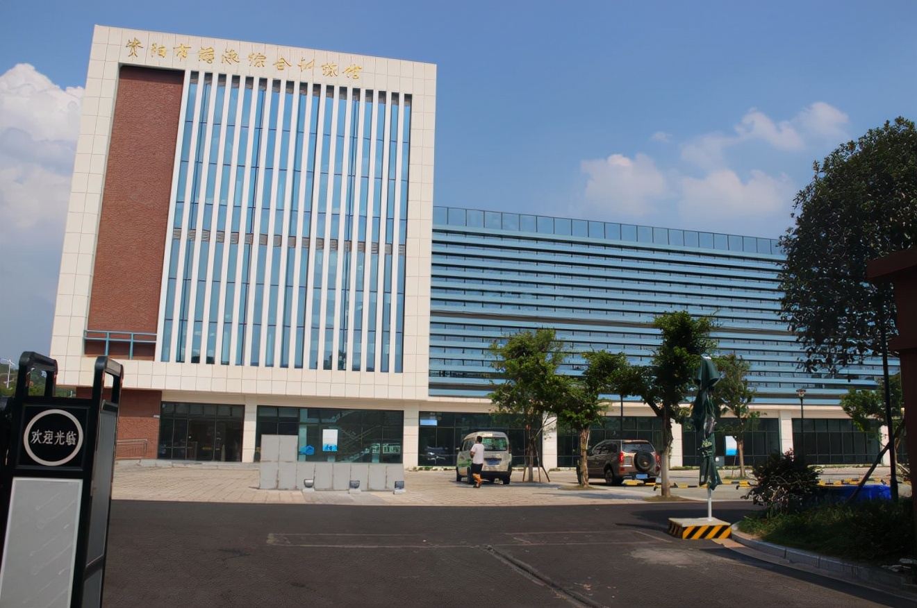 游泳池吸污设备怎么用,泳池吸污器怎么清洗