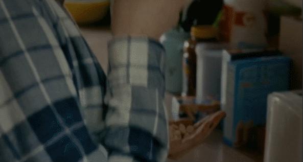 被避孕药毁掉的95后女生,被劣质硅胶套毁掉的女孩